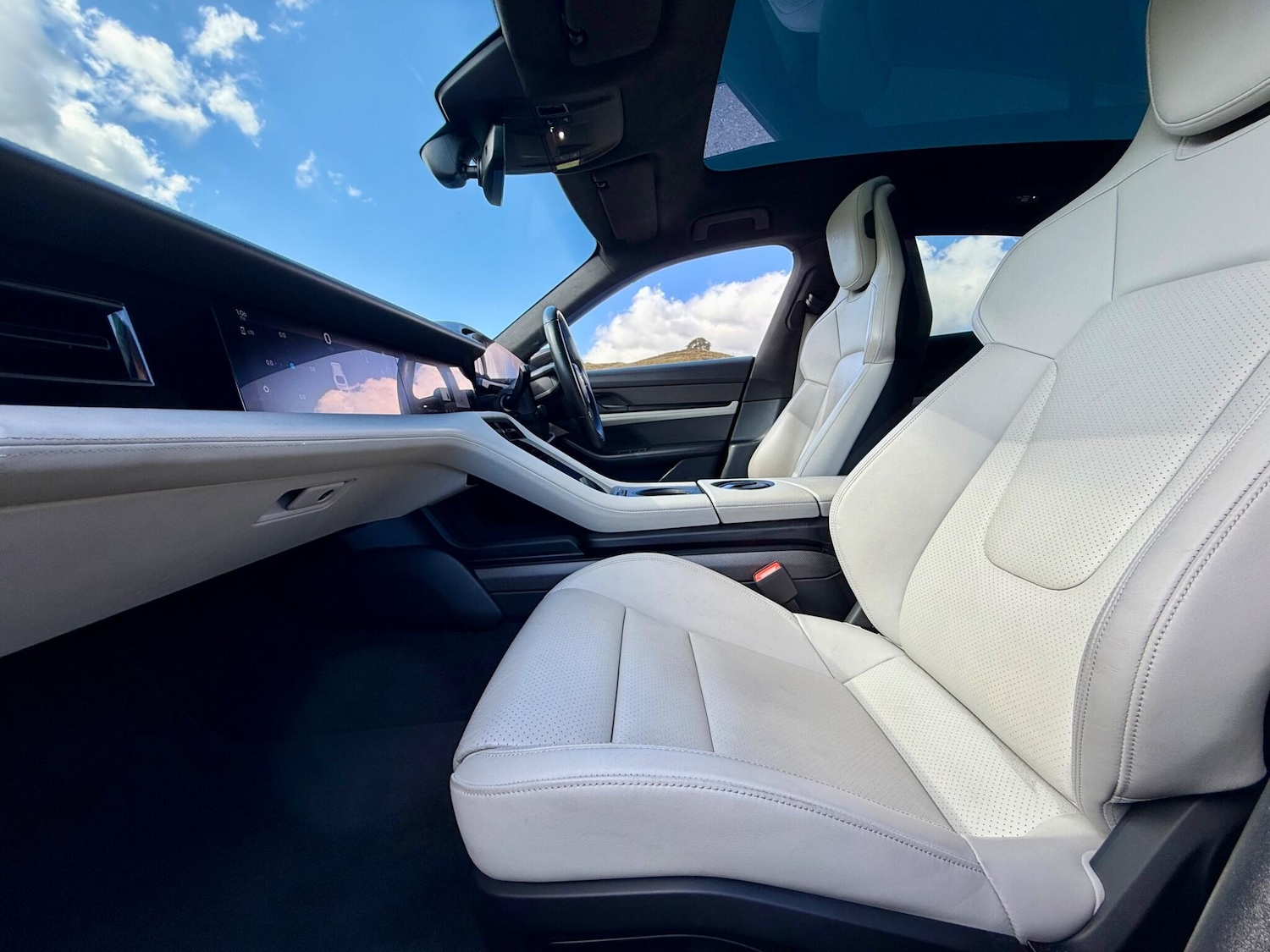 Used Porsche Taycan 2021 for sale - 76121540: Photo 38