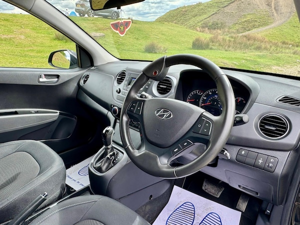 Used Hyundai i10 2018 for sale - 75623646: Photo 2