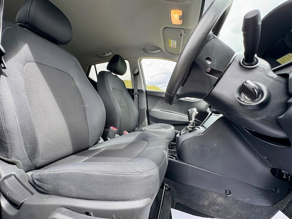 Used Hyundai i10 2018 for sale - 75623646: Photo 35