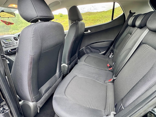 Used Hyundai i10 2018 for sale - 75623646: Photo 36