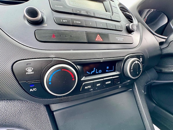 Used Hyundai i10 2018 for sale - 75623646: Photo 38