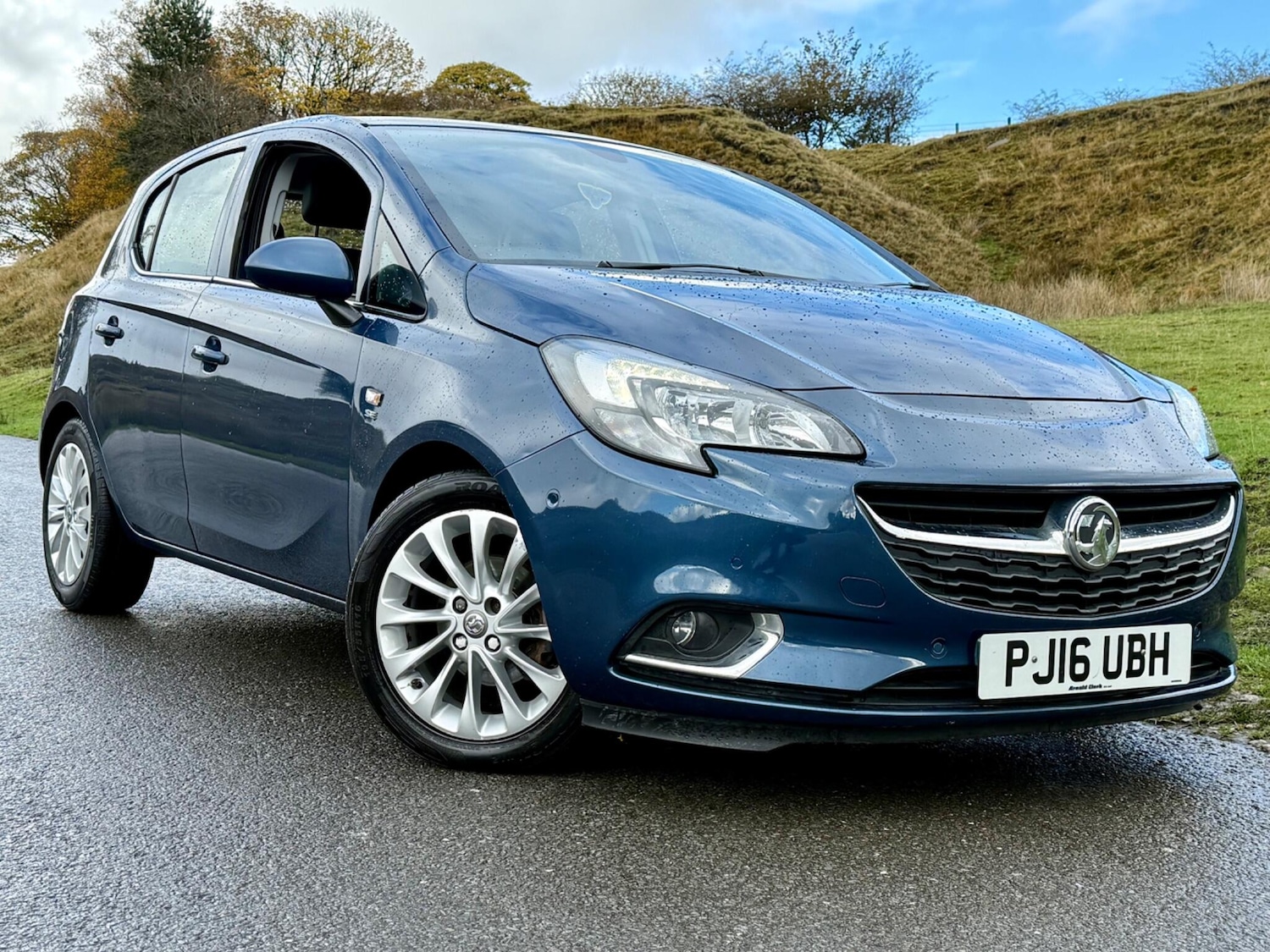 Used Vauxhall Corsa 2016 for sale - 76371511: Photo 1