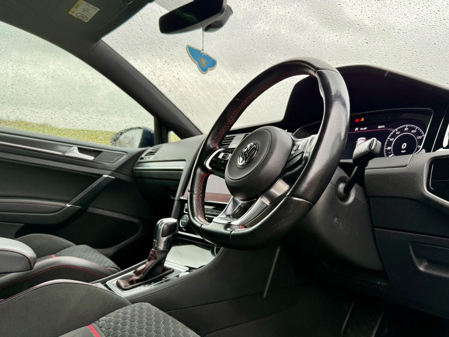 Used Volkswagen Golf 2017 for sale - 77538016: Photo 10