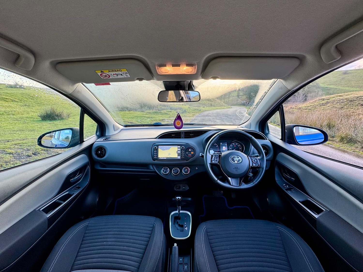 Used Toyota Yaris for sale - 77537422: Photo 28