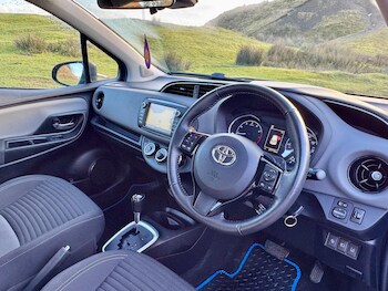 Used Toyota Yaris 2017 for sale - 77537422: Photo