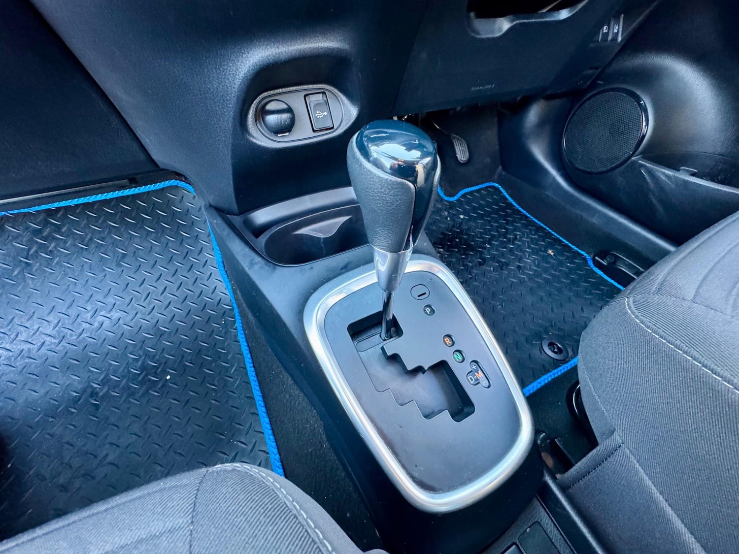 Used Toyota Yaris for sale - 77537422: Photo 34