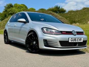 Used Volkswagen Golf 2016 for sale - 74935700: Photo