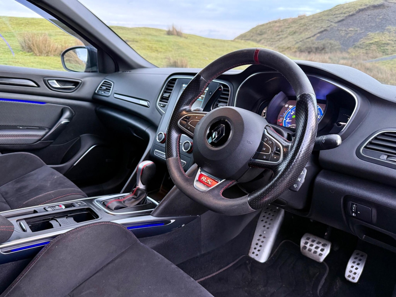 Used Renault Megane 2019 for sale - 77143516: Photo 2