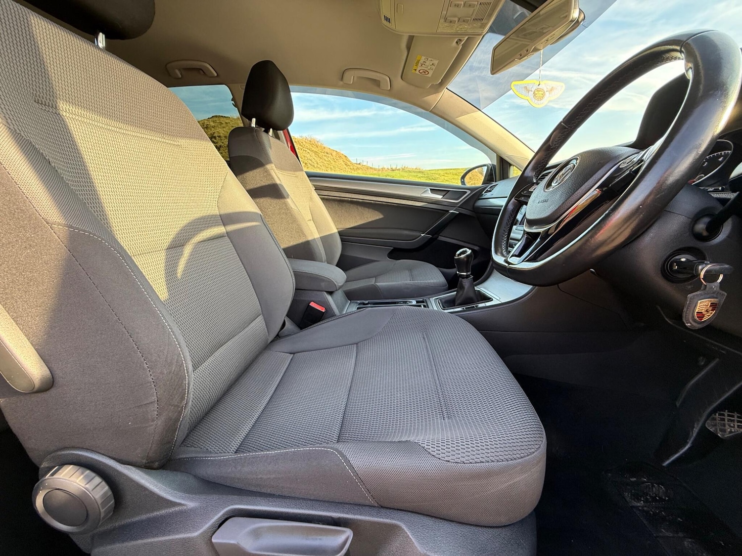 Used Volkswagen Golf 2015 for sale - 76667397: Photo 33