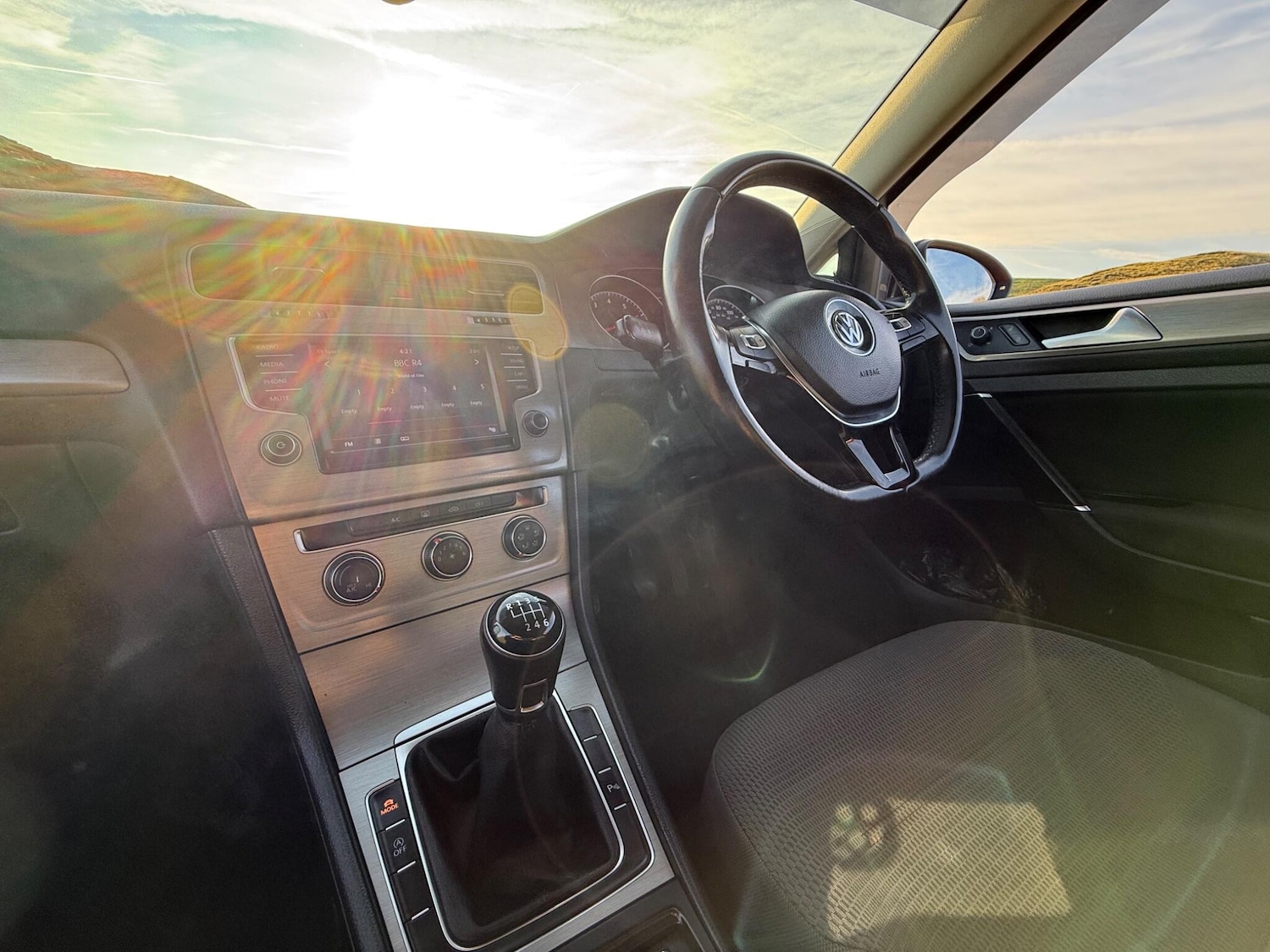 Used Volkswagen Golf 2015 for sale - 76667397: Photo 35