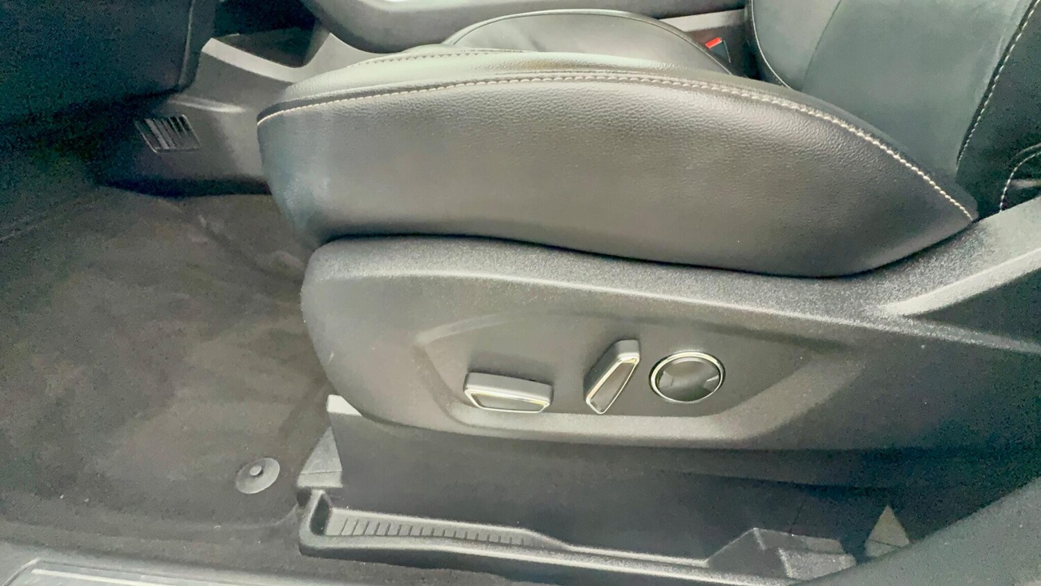 Used Ford S-Max for sale - 77908516: Photo 43