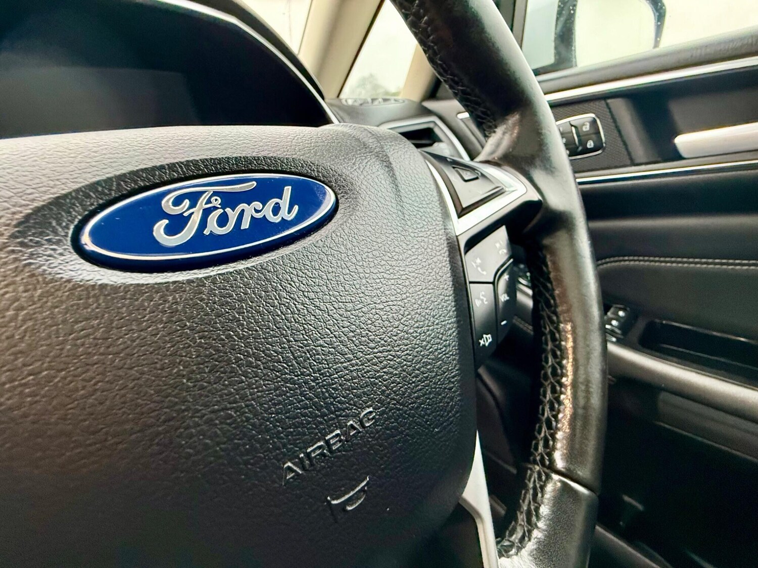 Used Ford S-Max for sale - 77908516: Photo 46