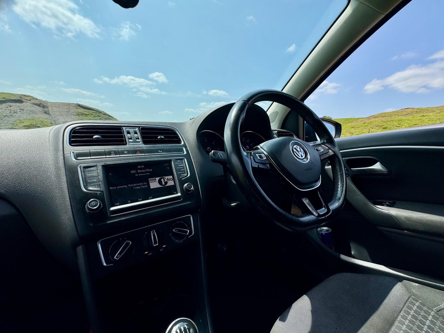 Used Volkswagen Polo 2017 for sale - 76987909: Photo 33