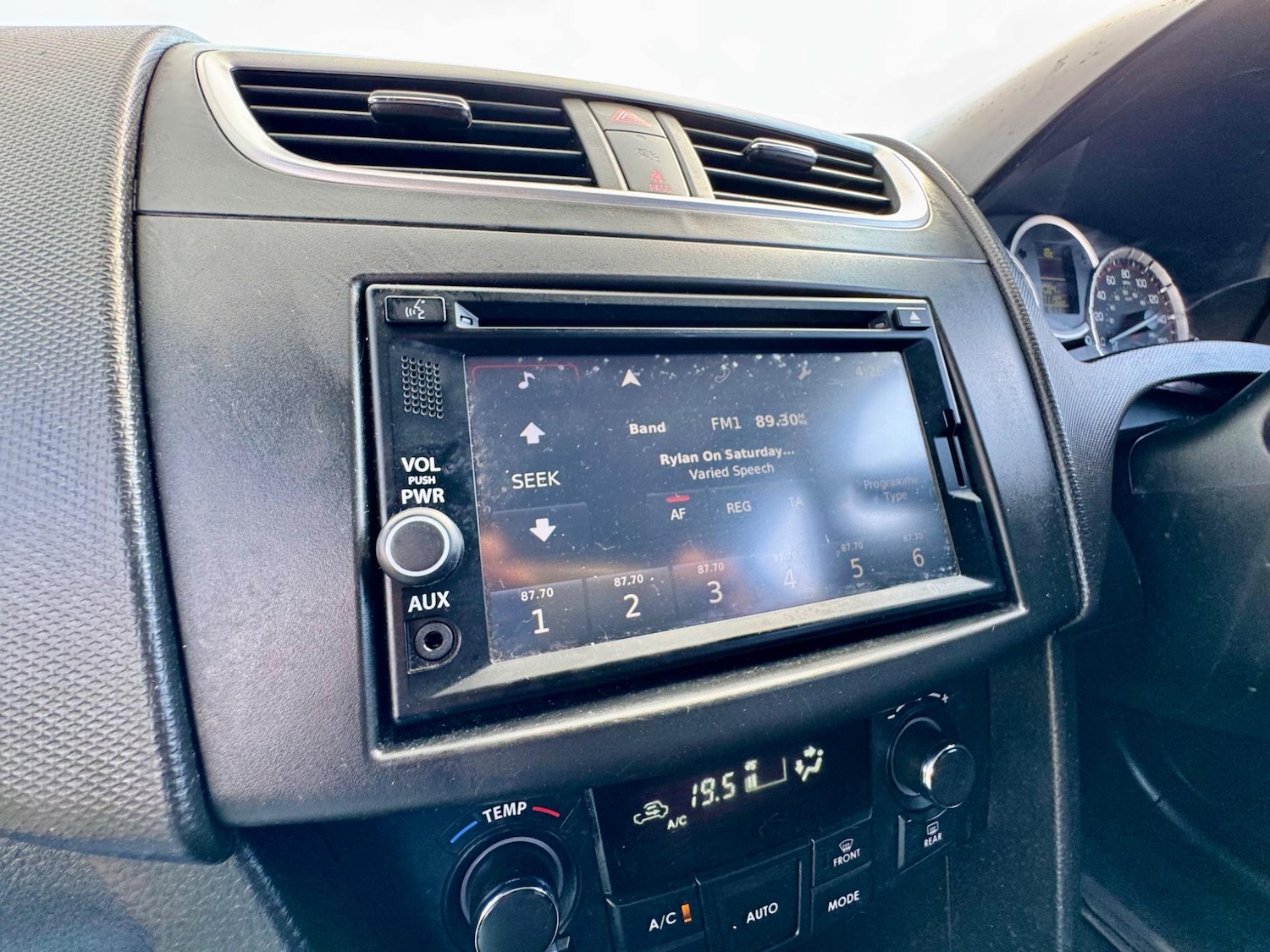 Used Suzuki Swift 2016 for sale - 77537812: Photo 39