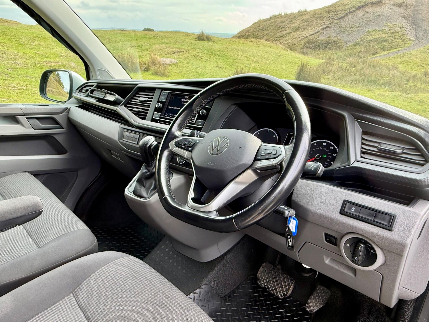 Used Volkswagen Transporter 2021 for sale - 76099574: Photo 32