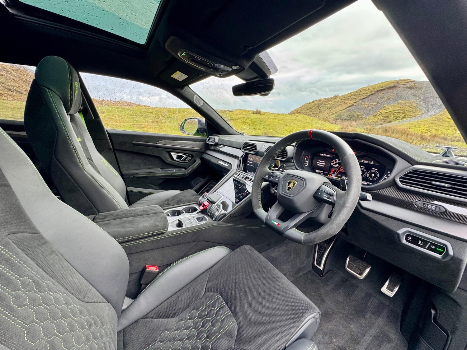 Used Lamborghini Urus 2024 for sale - 77101636: Photo 11