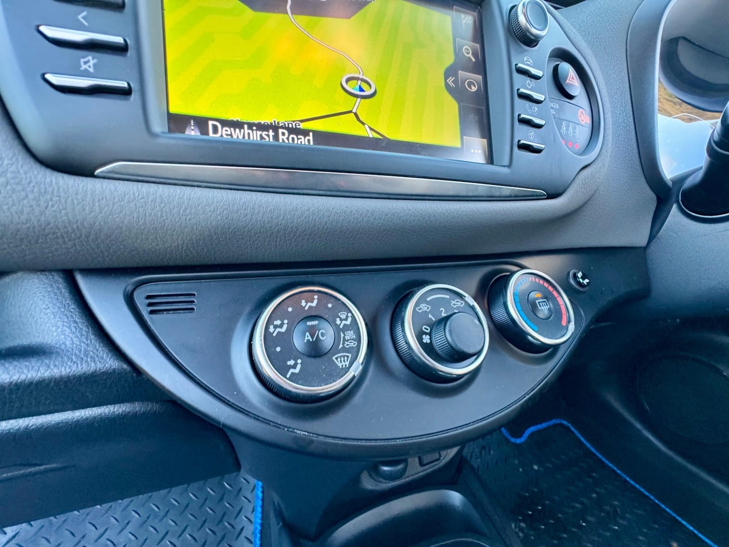 Used Toyota Yaris 2017 for sale - 76991119: Photo 31