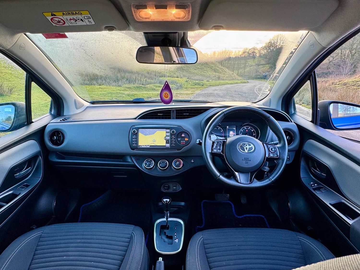 Used Toyota Yaris 2017 for sale - 76991119: Photo 6