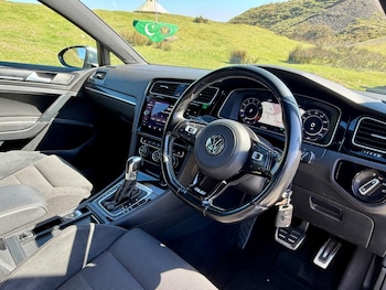 Used Volkswagen Golf 2017 for sale - 78448170: Photo