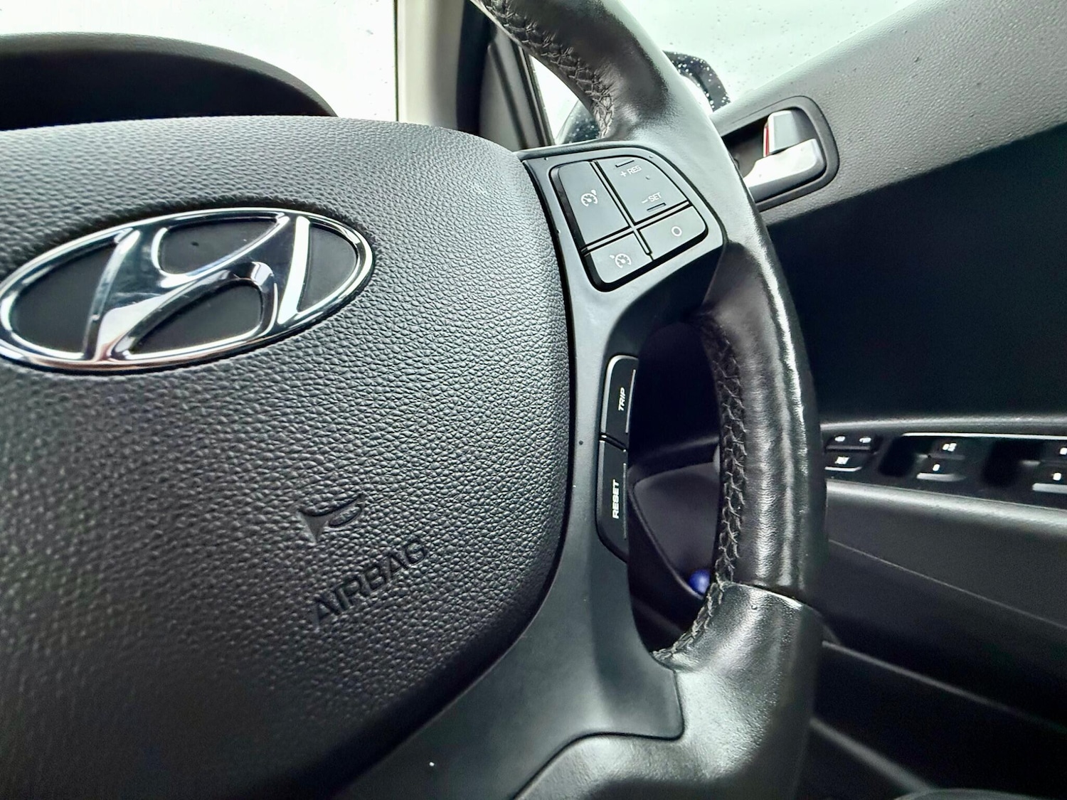 Used Hyundai i10 2018 for sale - 77456296: Photo 37