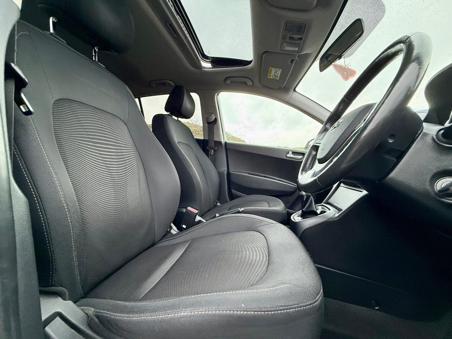 Used Hyundai i10 2018 for sale - 77456296: Photo 5