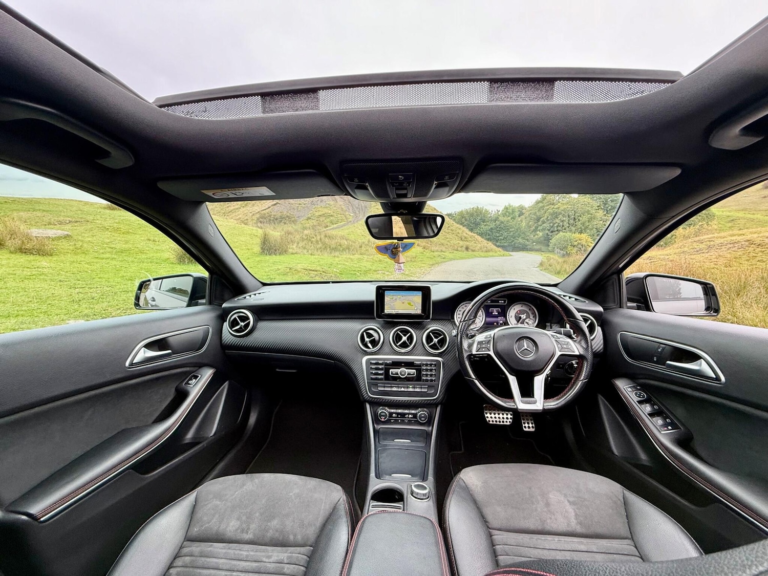 Used Mercedes-Benz A-Class 2015 for sale - 76108631: Photo 11