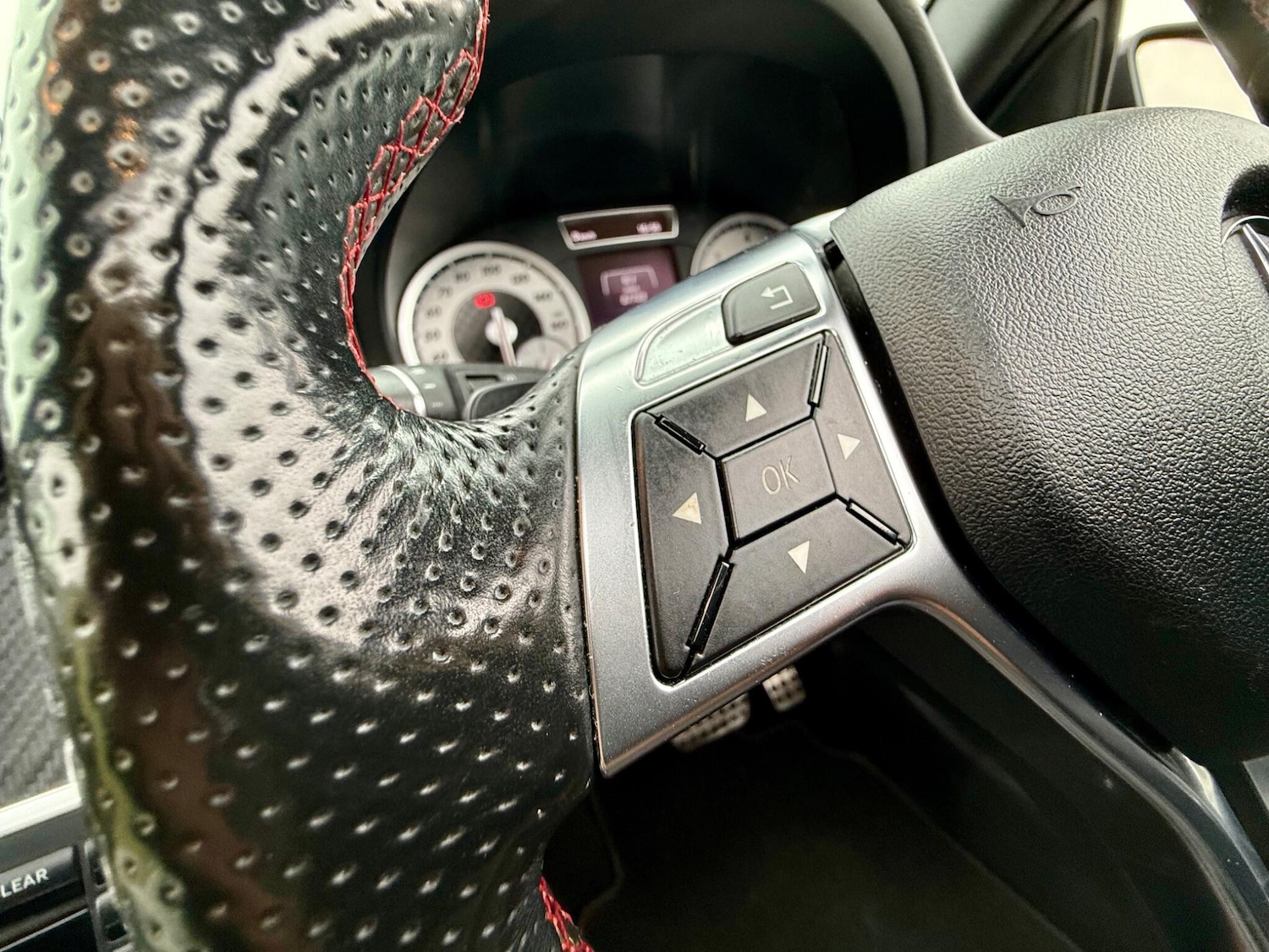 Used Mercedes-Benz A-Class 2015 for sale - 76108631: Photo 40