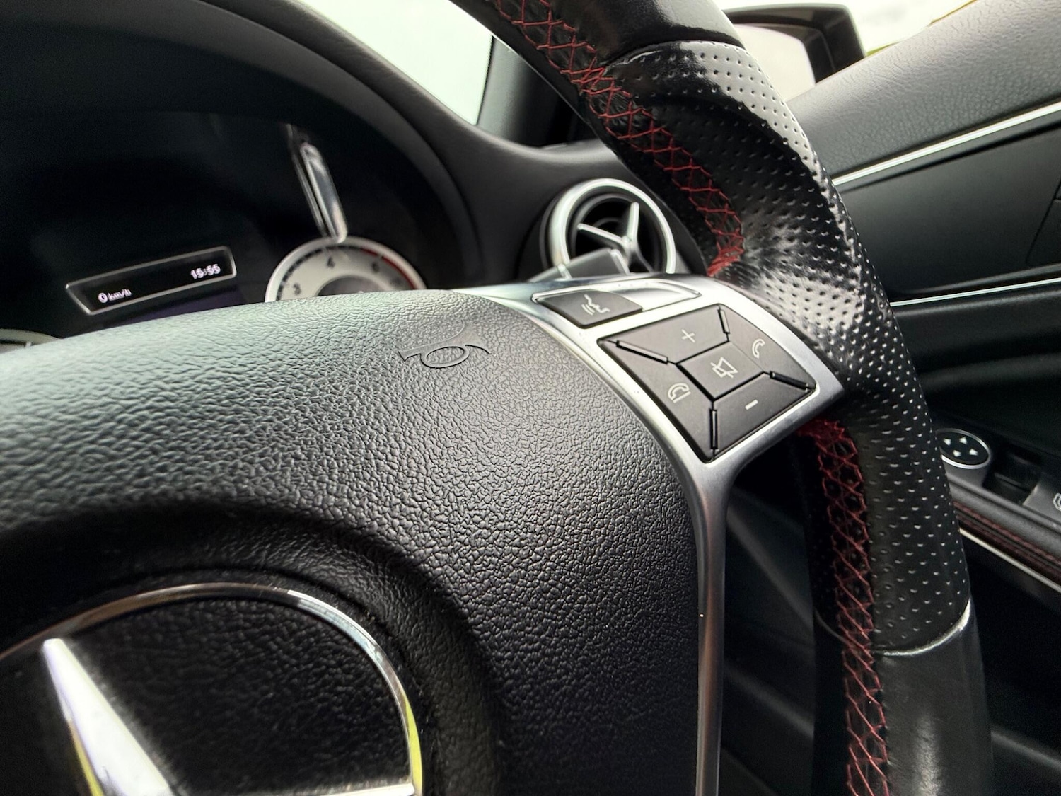 Used Mercedes-Benz A-Class 2015 for sale - 76108631: Photo 42