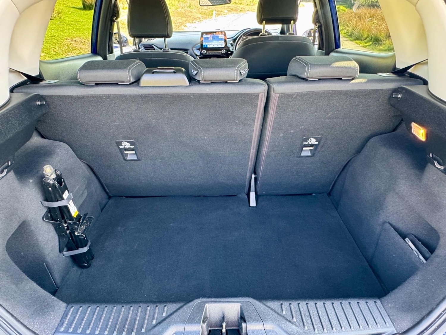 Used Ford Fiesta 2017 for sale - 77015786: Photo 32