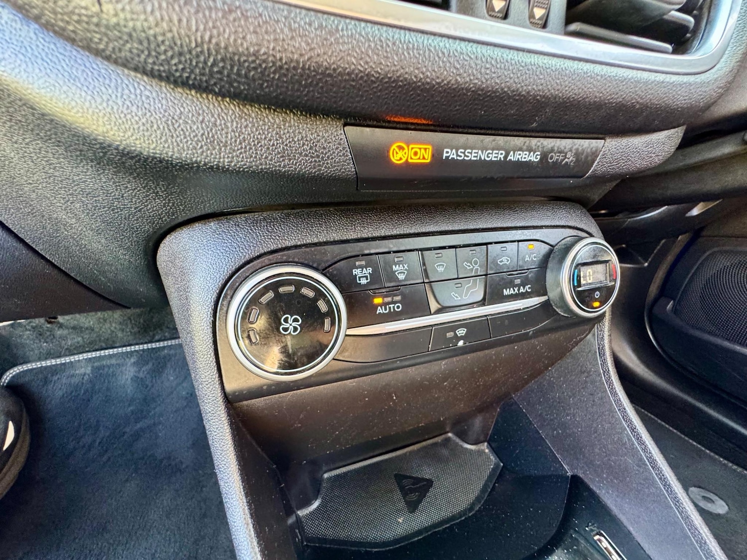 Used Ford Fiesta 2017 for sale - 77015786: Photo 39