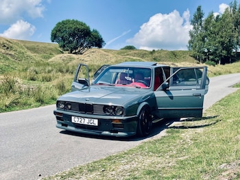 Used BMW 3 Series 1986 for sale - 76988126: Photo