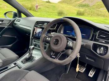 Used Volkswagen Golf 2018 for sale - 75128110: Photo