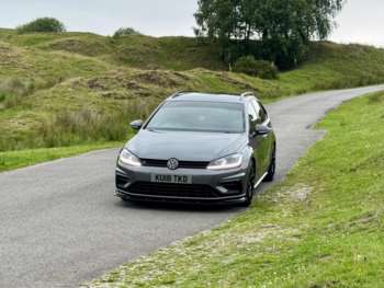 Used Volkswagen Golf 2018 for sale - 75128110: Photo