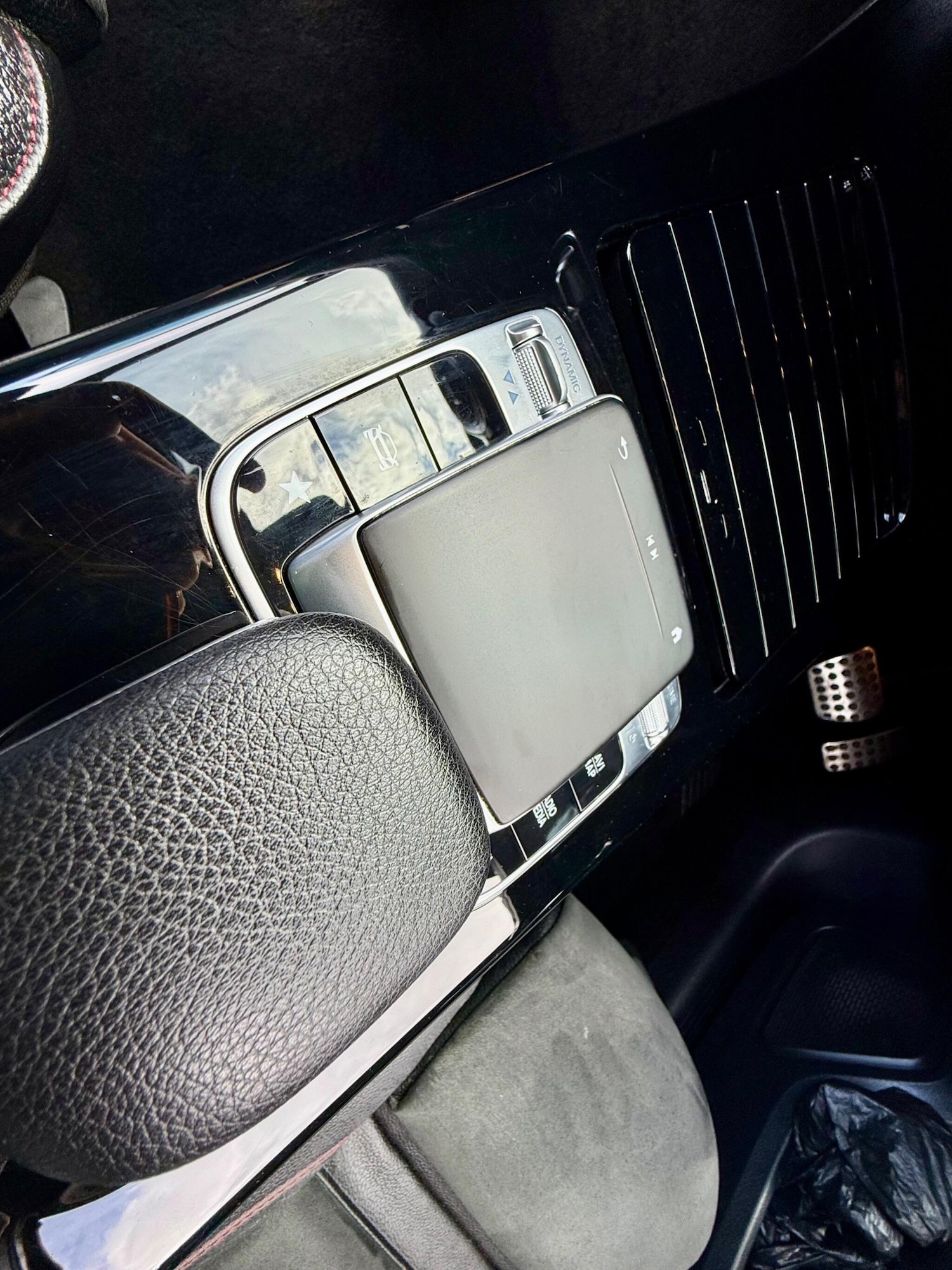 Used Mercedes-Benz A-Class 2018 for sale - 78220381: Photo 41