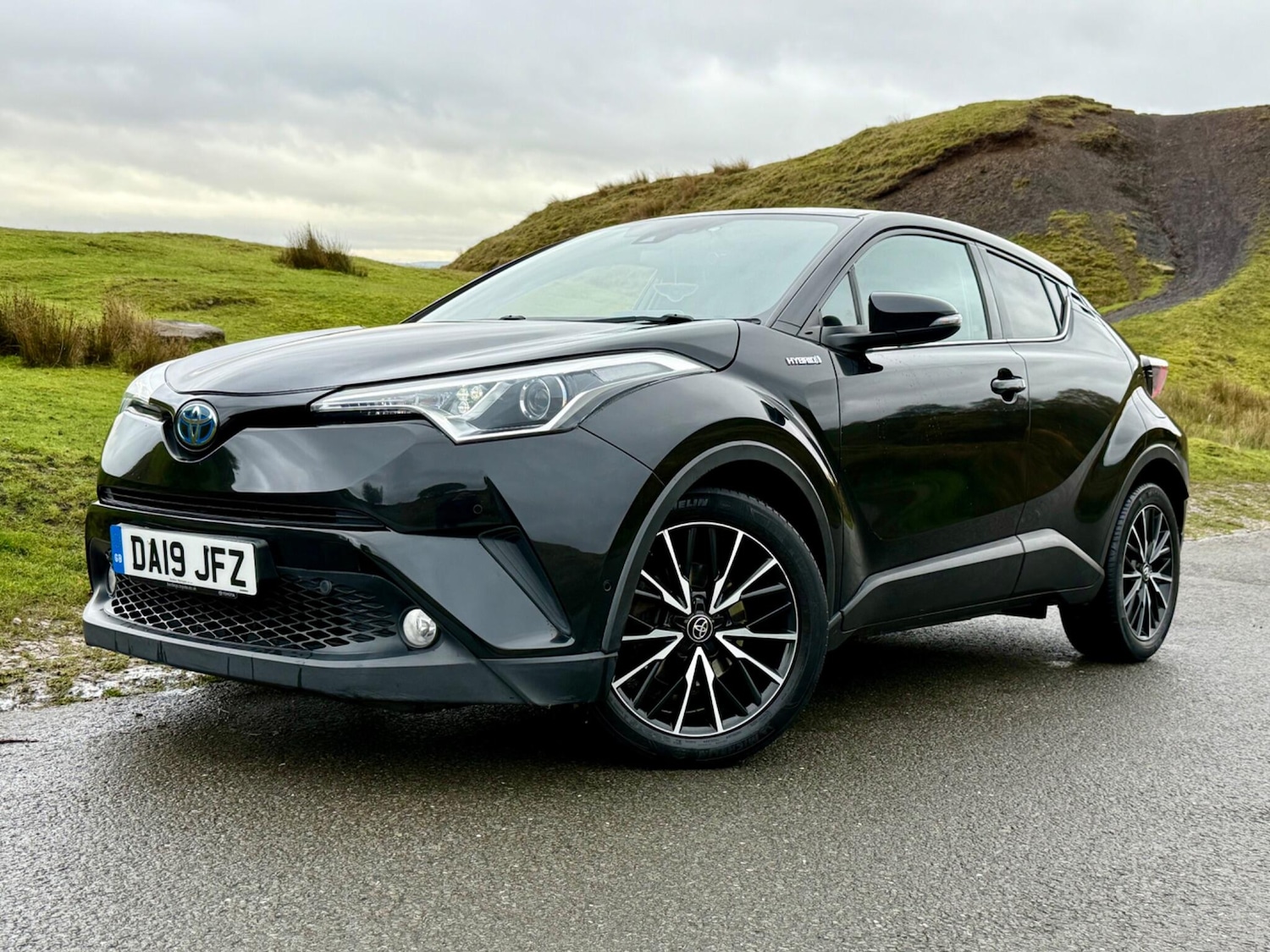 Used Toyota C-HR 2019 for sale - 76441000: Photo 23