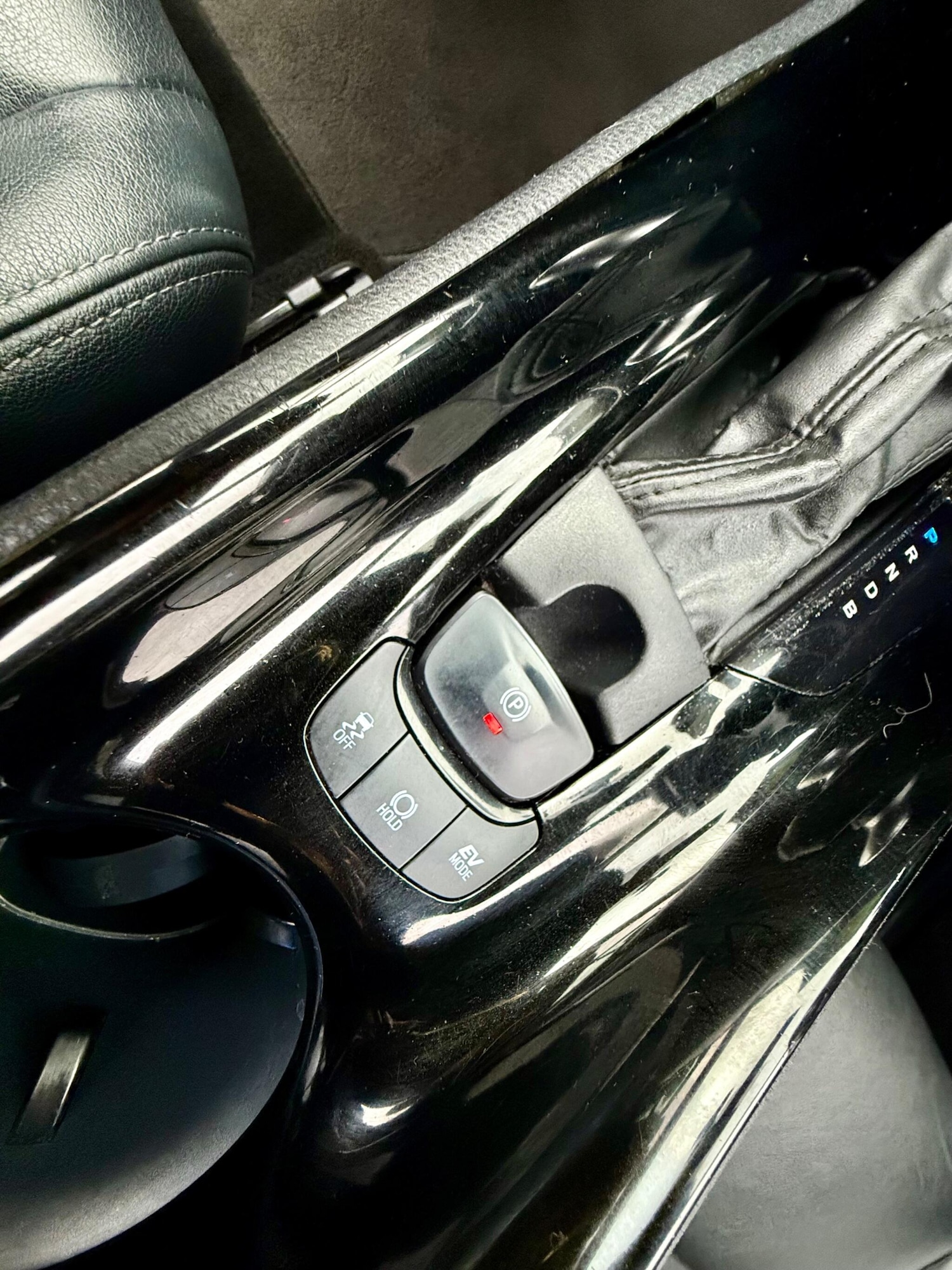 Used Toyota C-HR 2019 for sale - 76441000: Photo 34