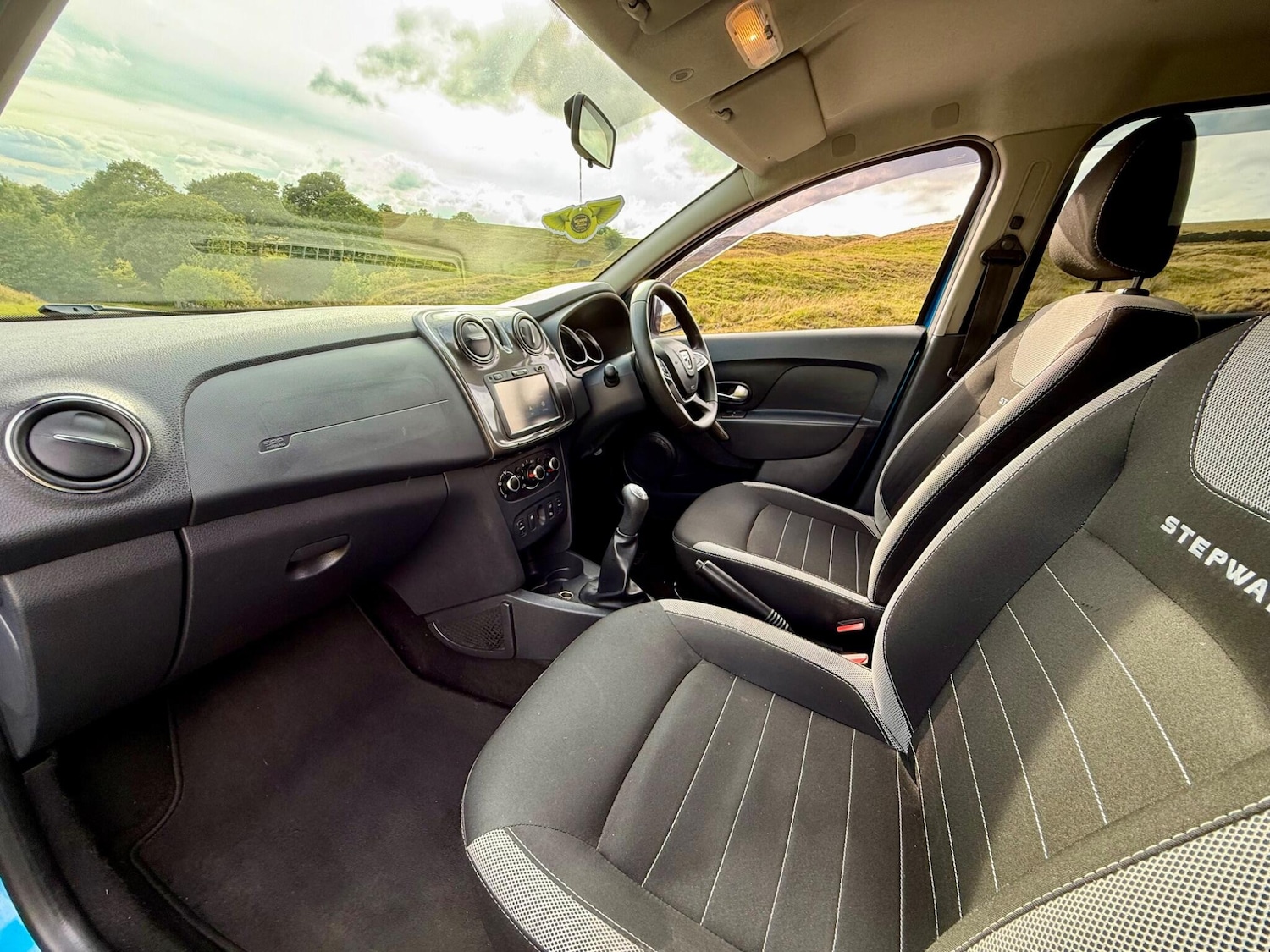 Used Dacia Sandero Stepway 2017 for sale - 75809822: Photo 15