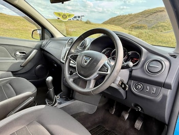 Used Dacia Sandero Stepway 2017 for sale - 75809822: Photo