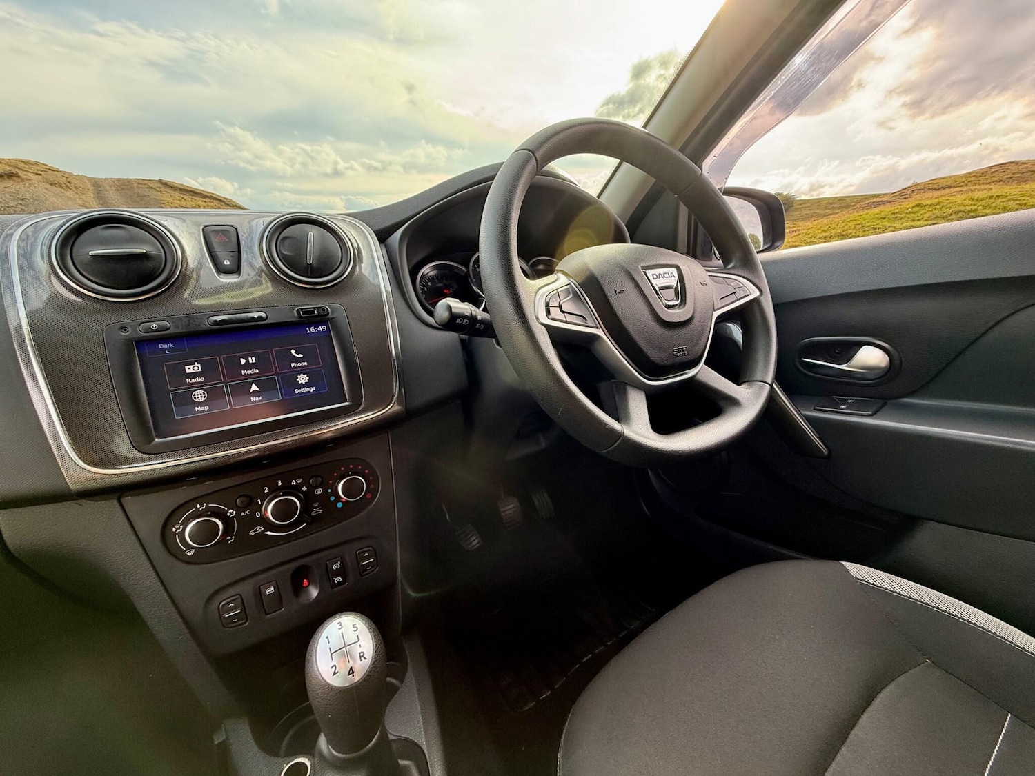 Used Dacia Sandero Stepway 2017 for sale - 75809822: Photo 31