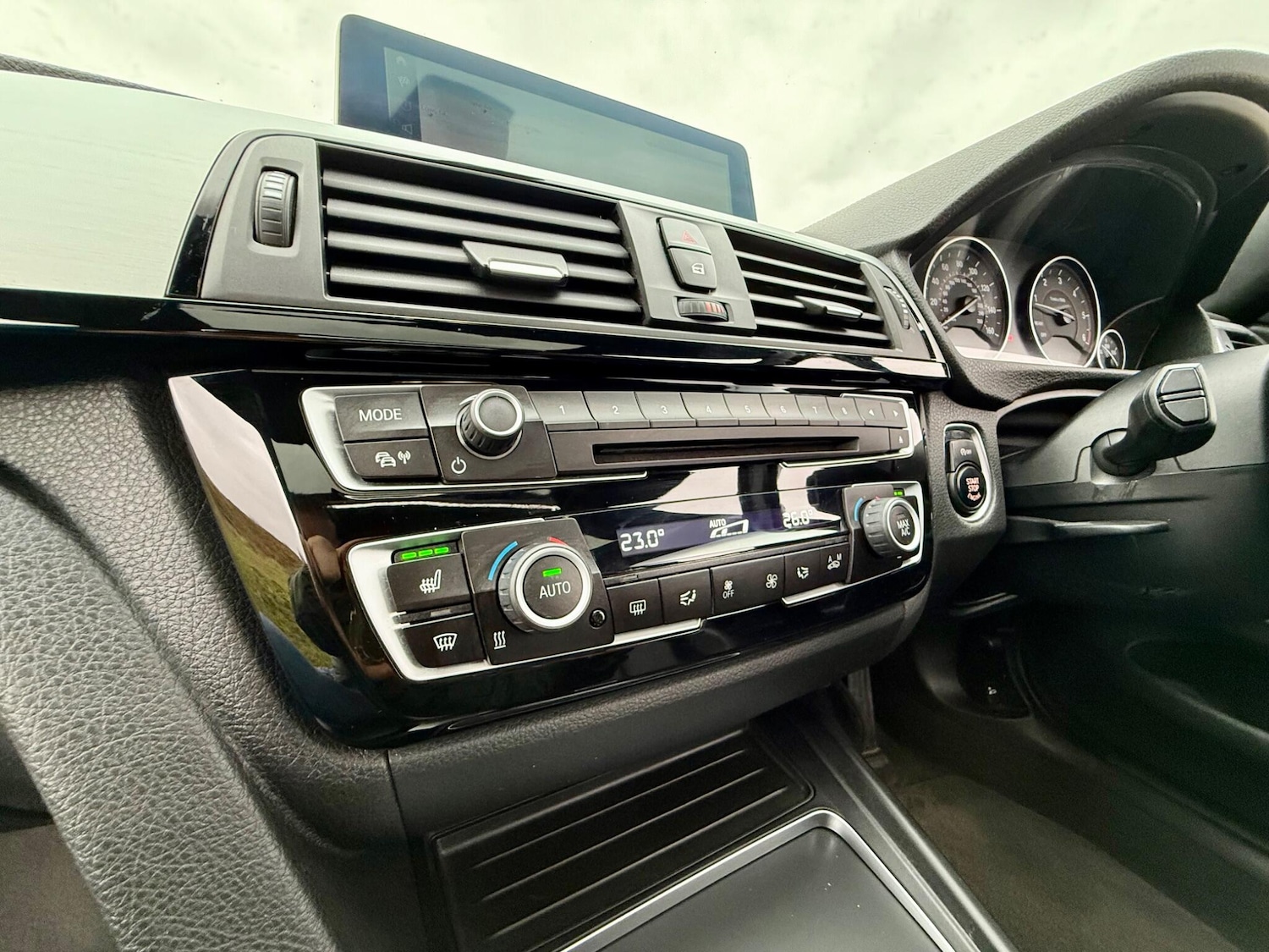 Used BMW 4 Series 2018 for sale - 76294485: Photo 32