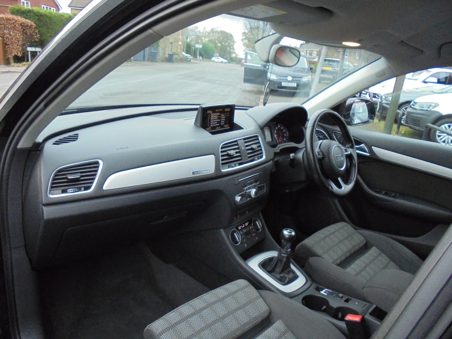 Used Audi Q3 2015 for sale - 76723389: Photo 14