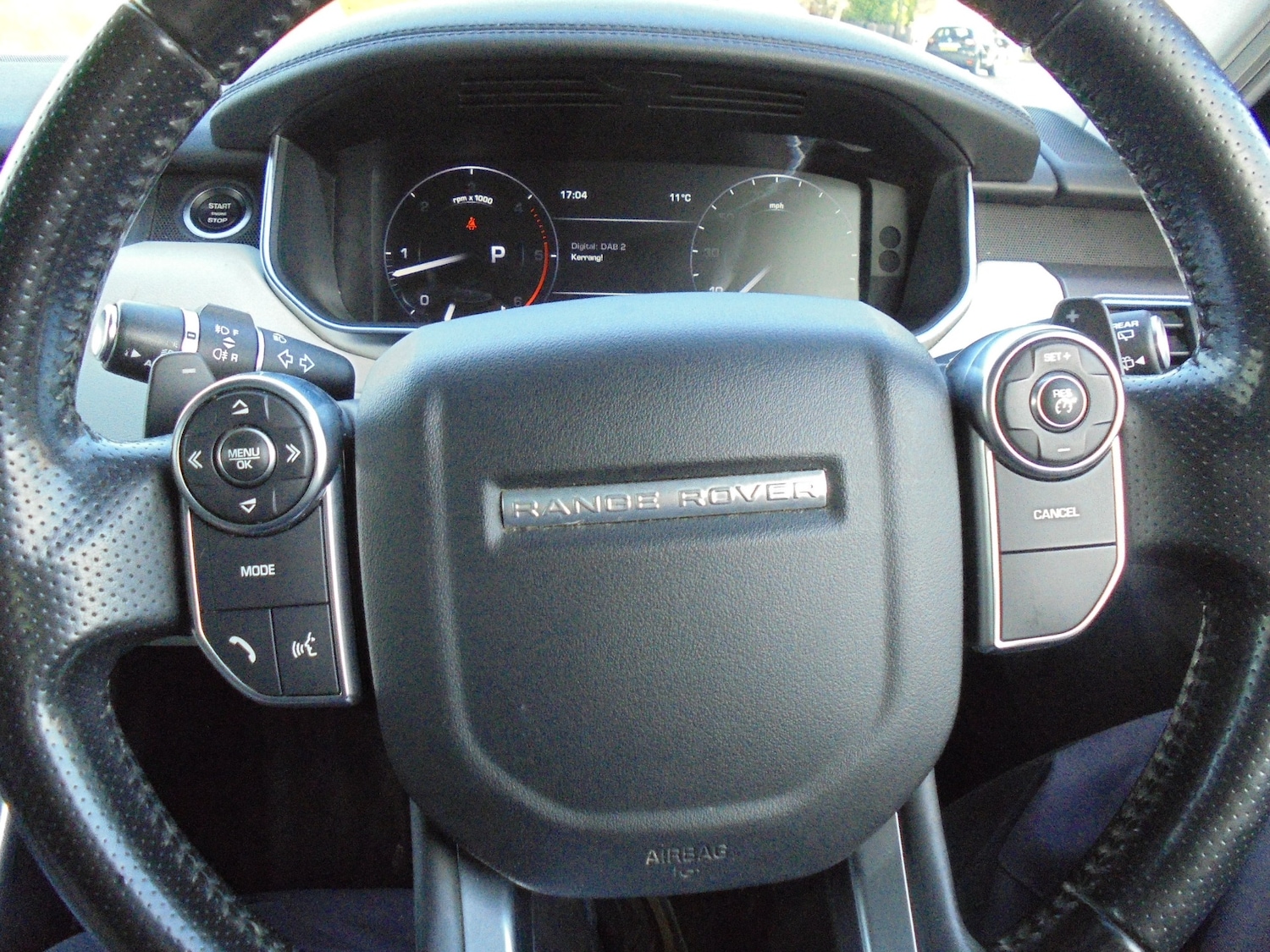 Used Land Rover Range Rover Sport 2016 for sale - 77656133: Photo 32