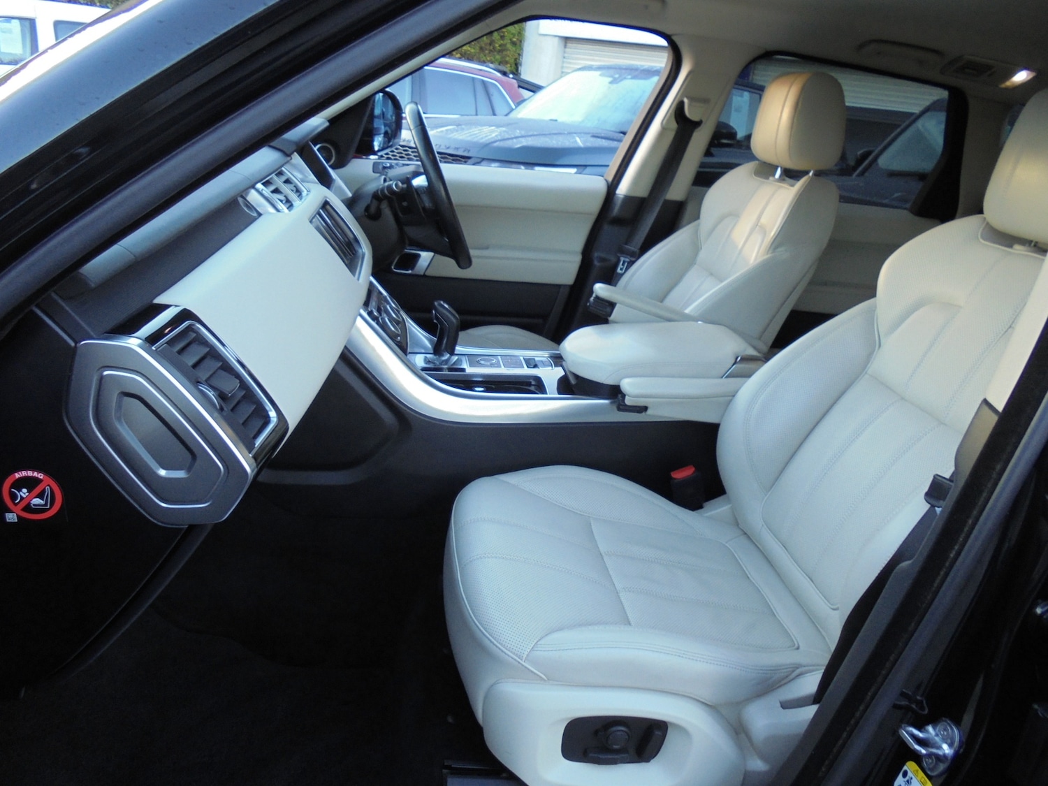 Used Land Rover Range Rover Sport 2016 for sale - 76896687: Photo 11