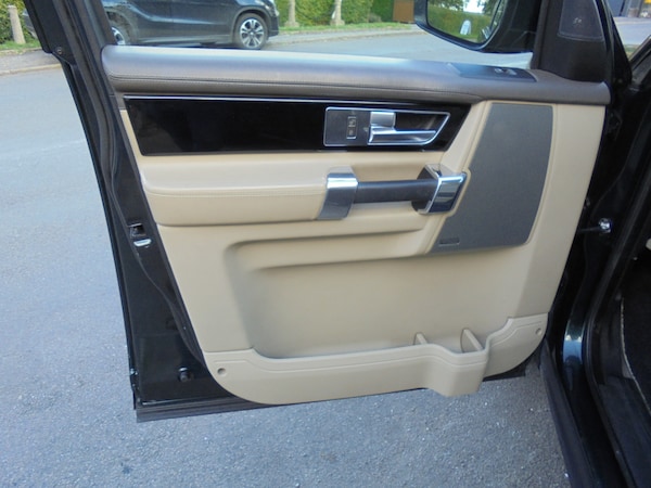 Used Land Rover Discovery 2015 for sale - 76117268: Photo 10