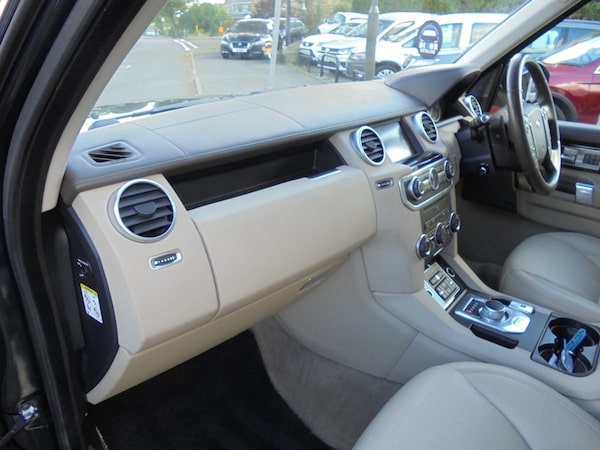 Used Land Rover Discovery 2015 for sale - 76117268: Photo 11