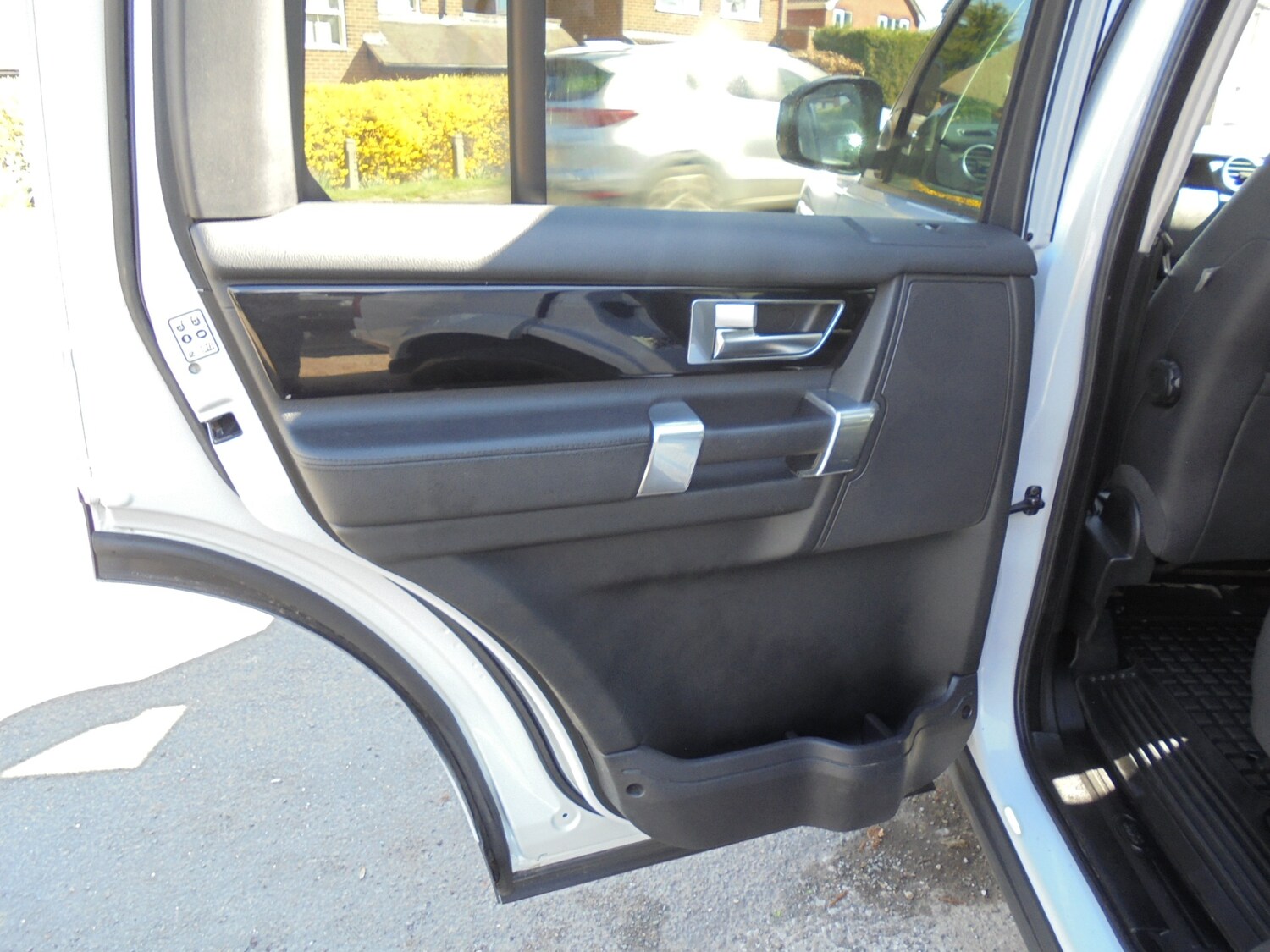 Used Land Rover Discovery 2016 for sale - 78105767: Photo 16