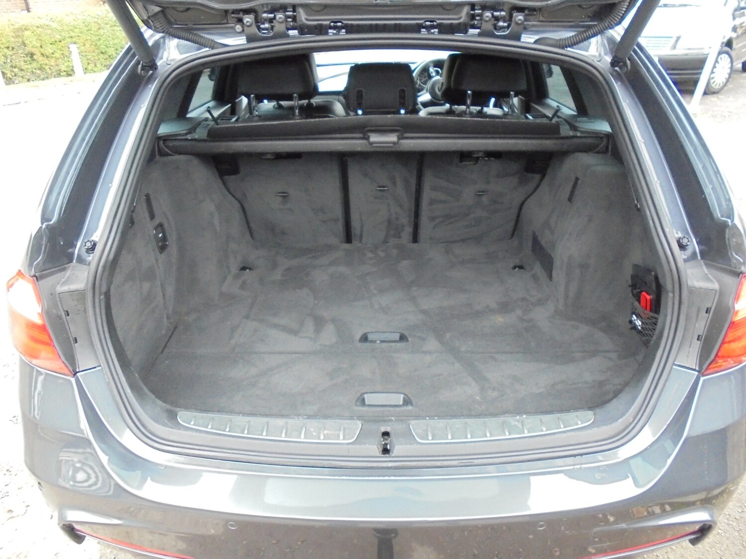 Used BMW 3 Series 2015 for sale - 76130344: Photo 12