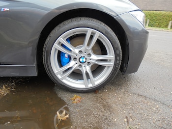 Used BMW 3 Series 2015 for sale - 76130344: Photo