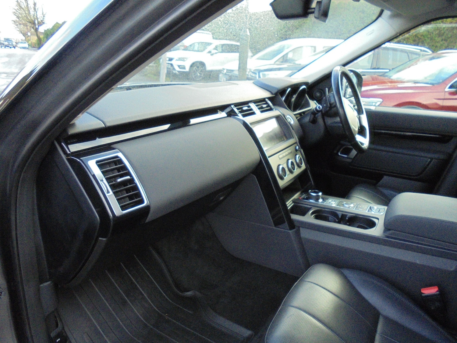 Used Land Rover Discovery 2019 for sale - 77240363: Photo 12