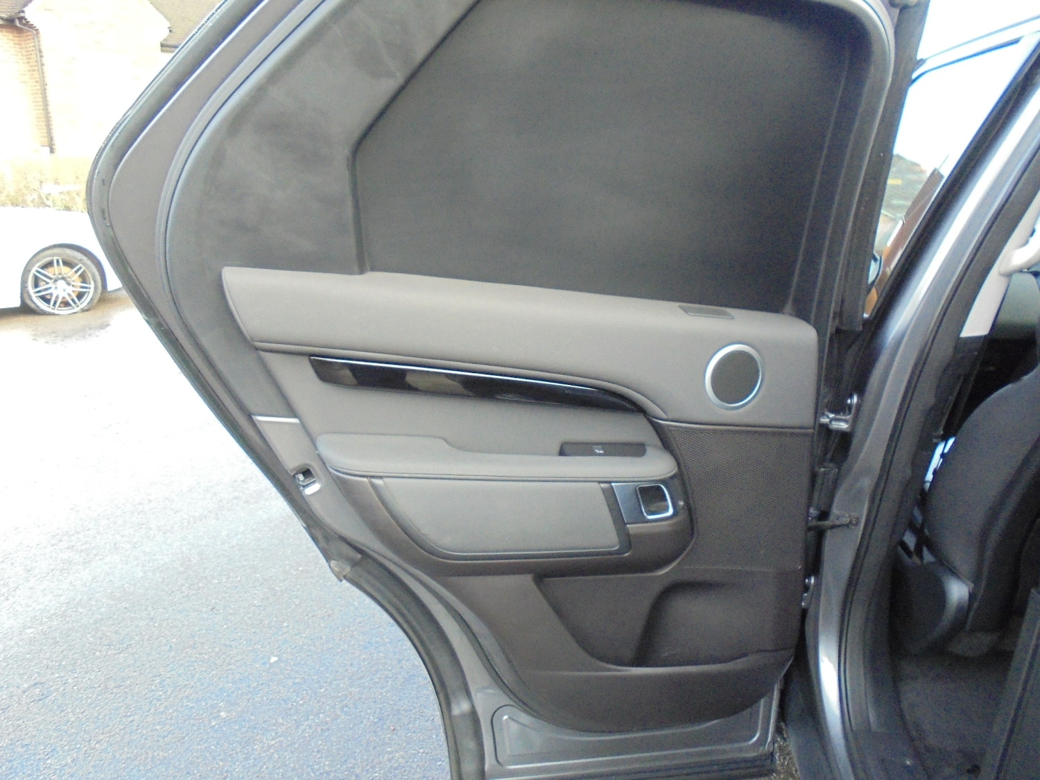 Used Land Rover Discovery 2019 for sale - 77240363: Photo 14